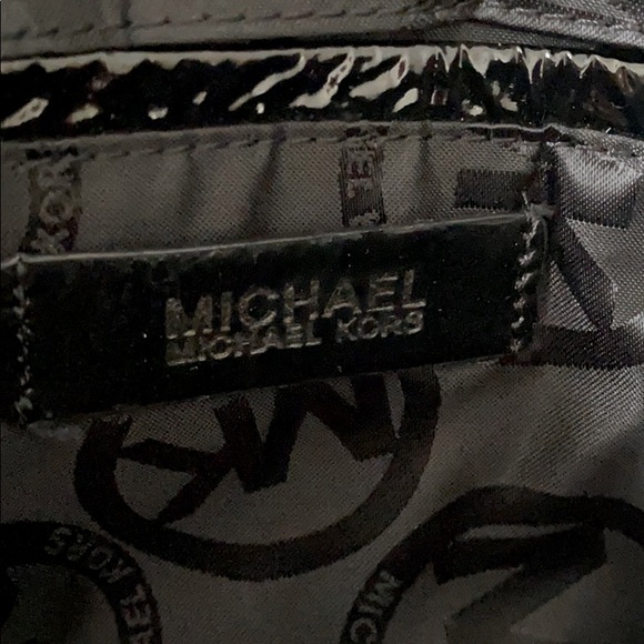 ❤️ Michael Kors Double Fold Over Clutch NWT - Picture 8 of 10